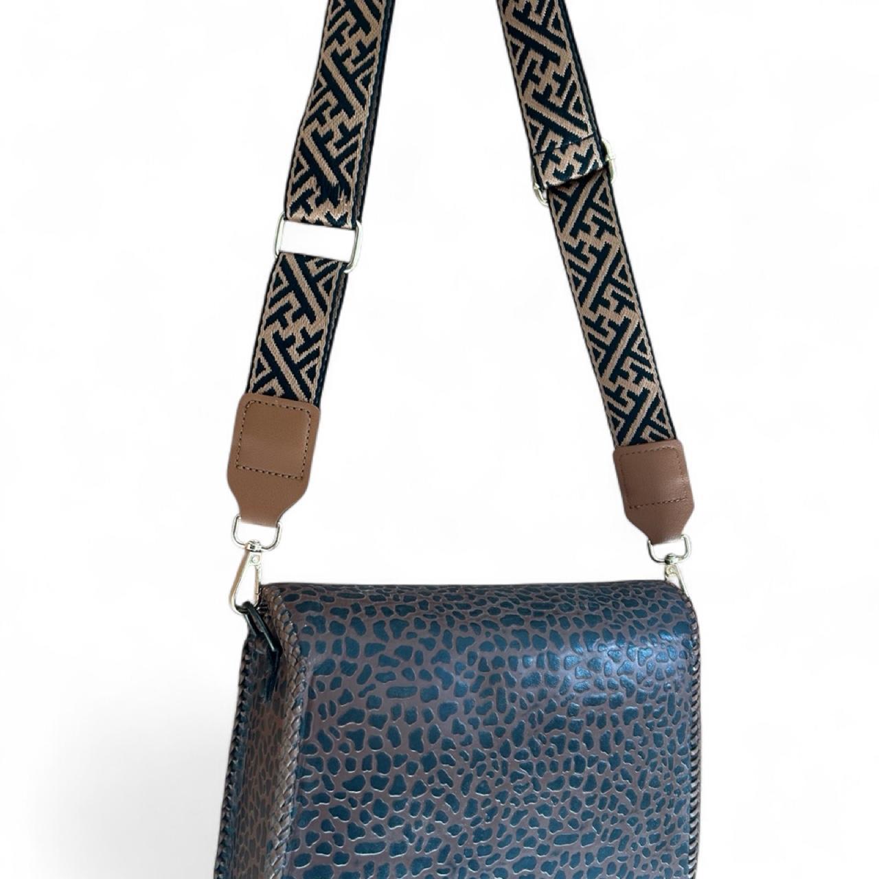Vintage Women's Embossed Brown Crossbody Shoulder Bag - Image 3