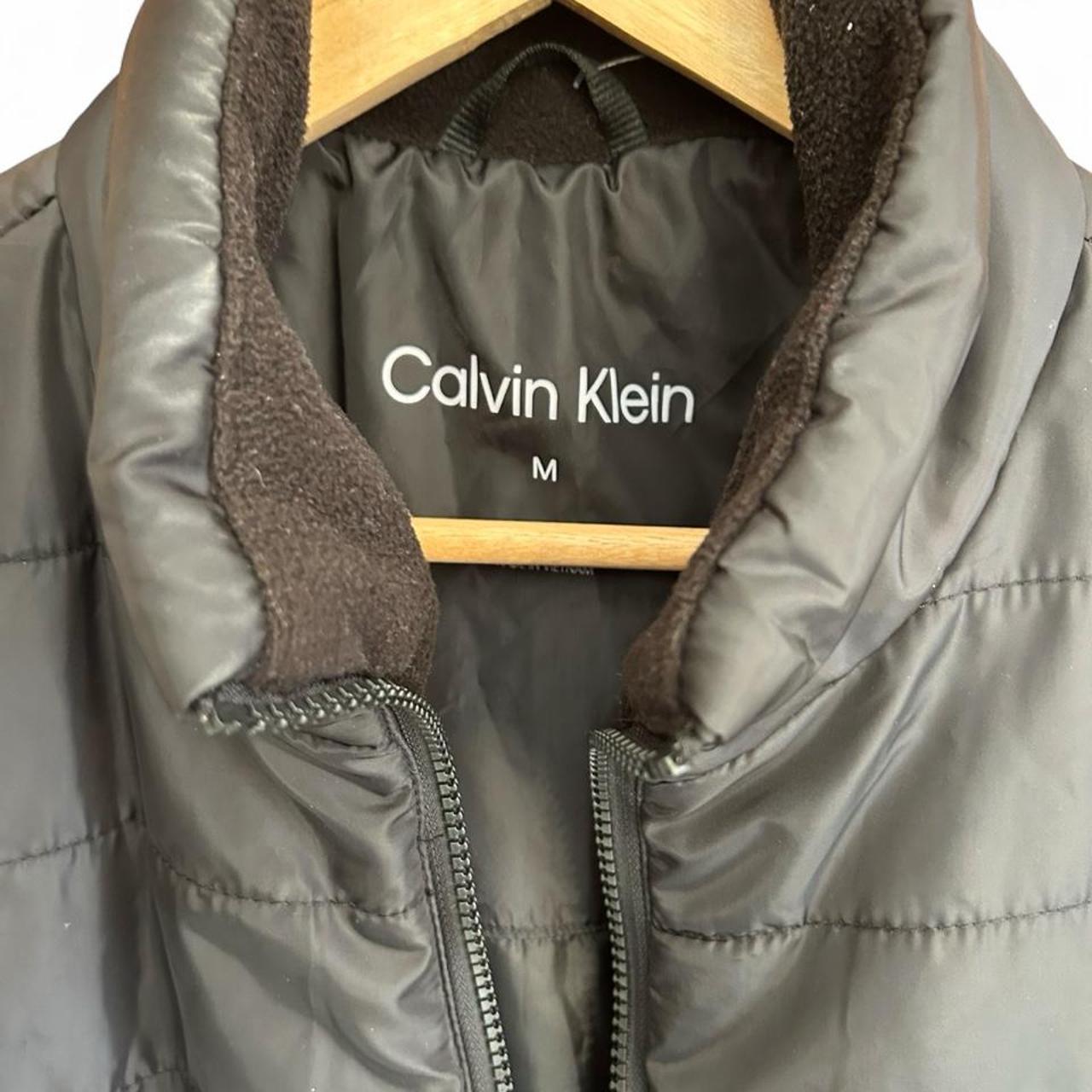 Calvin Klein Women's Black Puffer Jacket - Image 3