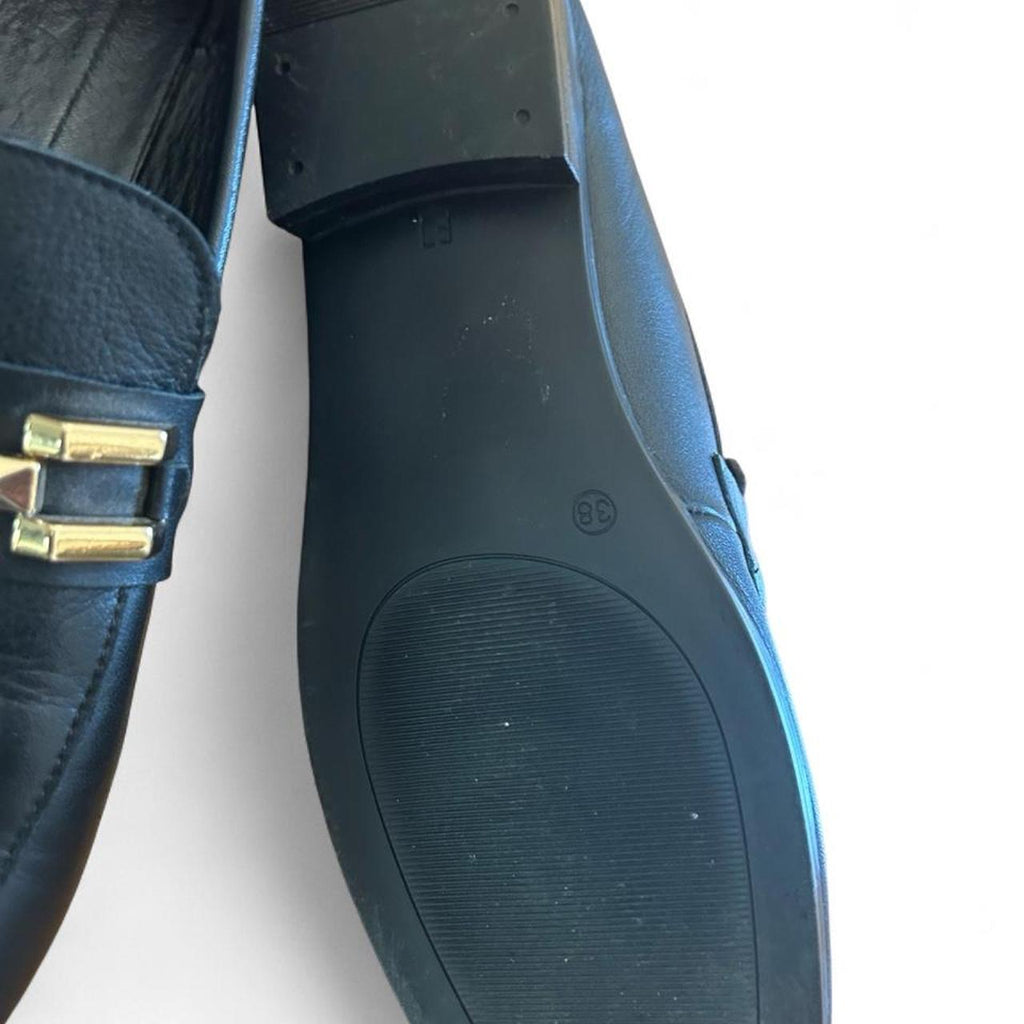 Cabello Comfort Black Leather Loafers With Gold Chain Detail - Image 3