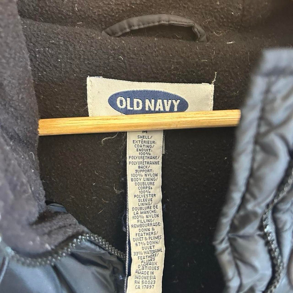 Old Navy Women's Quilted Puffer Jacket - Image 3